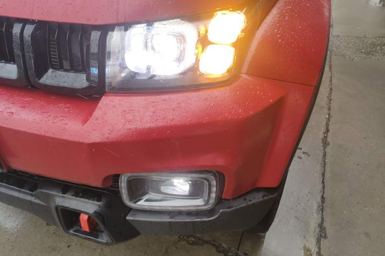 Used  BJ40 2021 2.3T Automatic Four-Wheel Drive Blade Hero Edition Supreme Version
