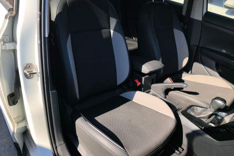 Used Volkswagen Tacqua 2021 200TSI DSG JoyConnect Edition
