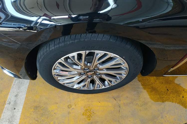 Used Hongqi H5 2023 2.0T Automatic Smart Connect Flagship Edition
