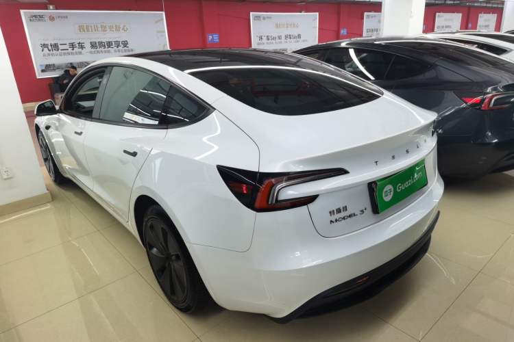 Used Tesla Model 3 2023 Long-Range All-Wheel-Drive Version