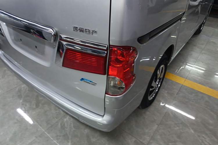 Used Nissan NV200 2016 Revised Version 1.6L CVT Deluxe Edition
