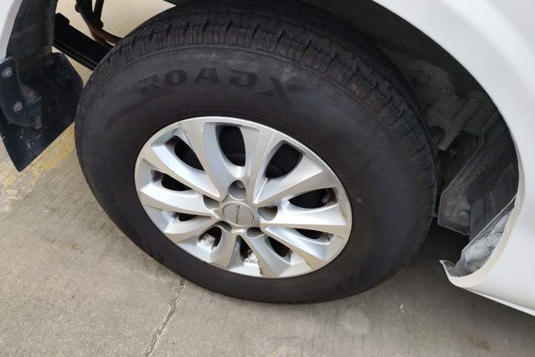 Used FORTHING Lingzhi M5 2022 Comfort Model 7 Seats
