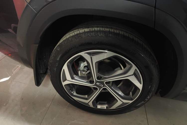 Used Geely Auto Monjaro L 2024 2.0TD High-Power Automatic Two-Wheel Drive Yunqi Version
