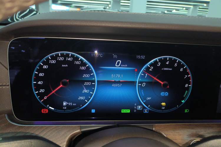 Used Mercedes-Benz E-Class New Energy 2023 E 350 e L Plug-in Hybrid Sedan
