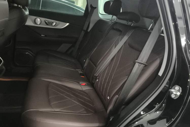 Used Chery Tiggo 8 PRO 2024 Champion Edition 390T Two-Wheel Drive Aoshi Version 5 Seats