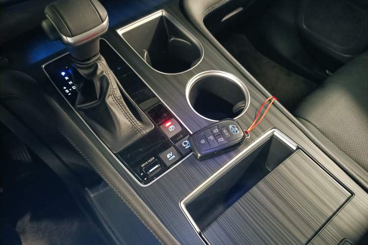 Used Toyota Sienna 2021 2.5L Hybrid Ultimate Edition
