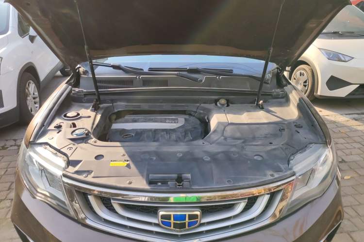 Used Geely Auto Emgrand X7 Sport 2018 2.0L Manual Two-Wheel Drive Zhiya Version
