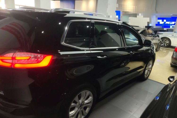 Used Ford Edge 2020 EcoBoost 245 Two-Wheel-Drive Platinum Edition 5 Seats
