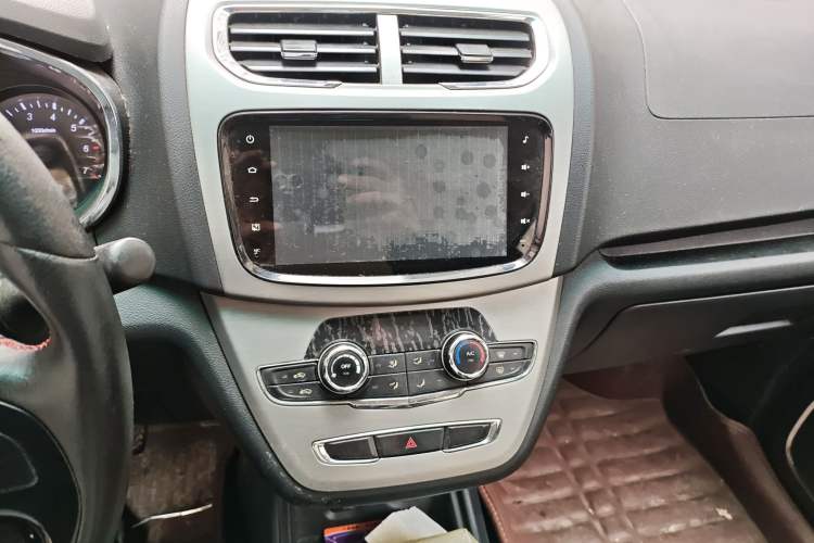 Used Jinbei 750 2016 1.5L e-Drive Version