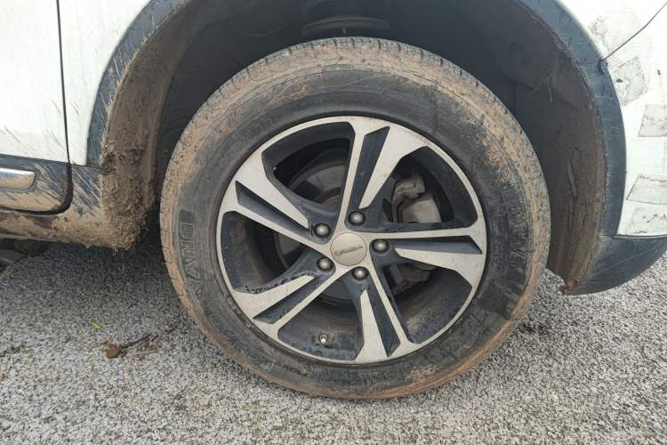 Used Yema T70 2016 Upgraded Model 1.5T Manual Luxury Version