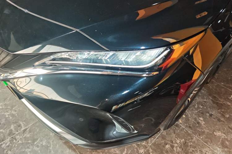 Used Toyota Harrier 2022 Dual-Engine 2.5L CVT Two-Wheel Drive Luxury Edition