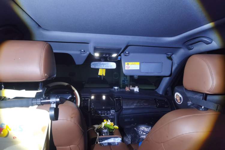 Used Honda UR-V 2020 370TURBO Two-Wheel Drive Luxury Edition
