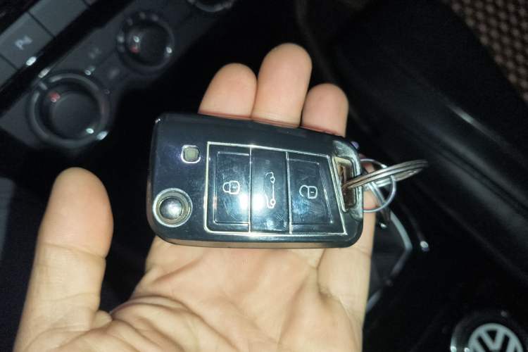 Used Volkswagen Tharu 2025 New Sharp 1.5L Ambitious Edition