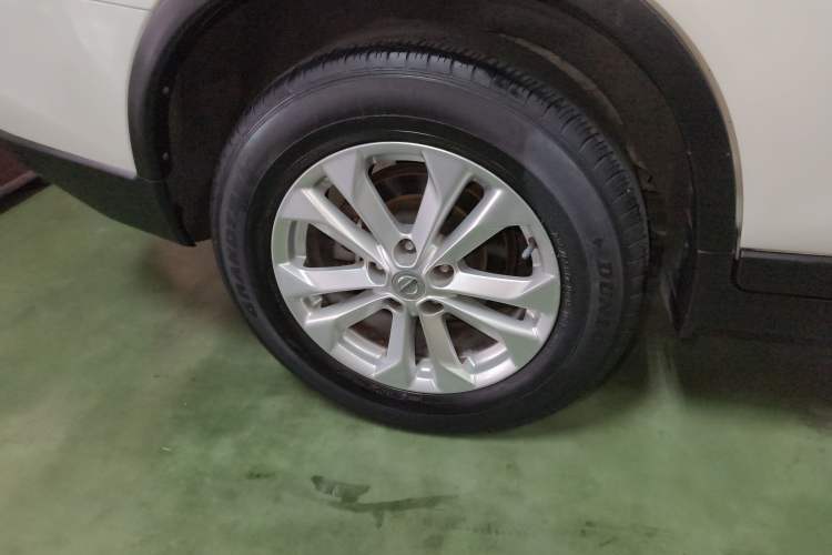 Used Nissan X-Trail 2015 2.0L CVT Comfort MAX Edition 2WD