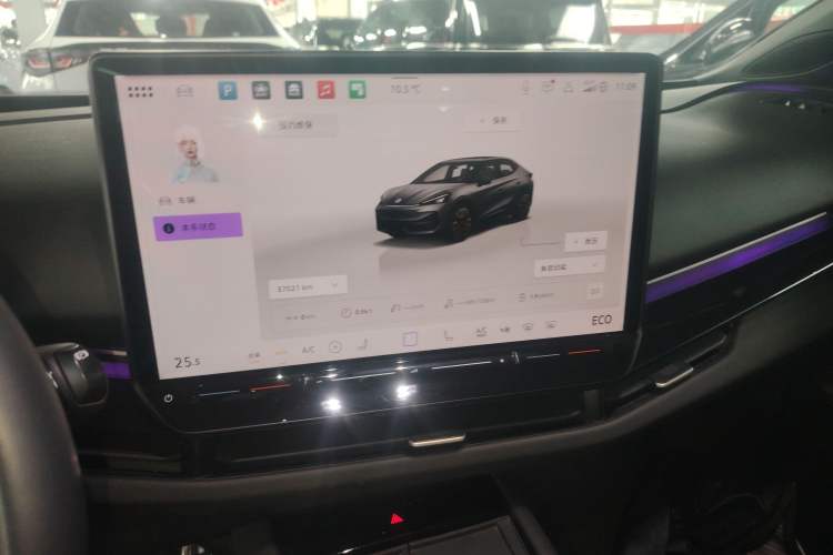 Used Volkswagen ID.UNYX 2024 Pro Long-Range Version