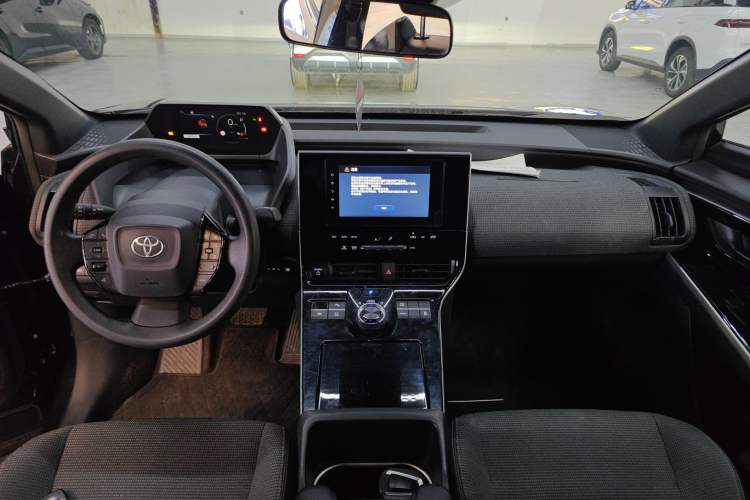 Used Toyota FAW Toyota bZ4X 2022 Two-Wheel-Drive Long-Range JOY Edition
