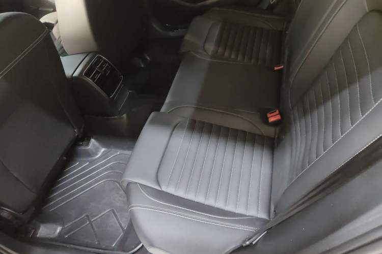 Used Volkswagen Magotan 2025 Zhongxiang Version 280TSI DSG Comfort Edition
