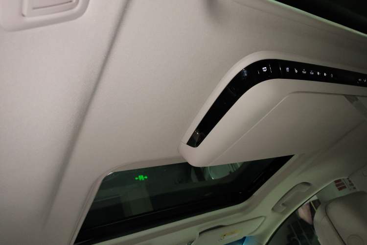 Used Buick GL8 New Energy 2024 Lu Zun Deluxe Edition 7-Seater