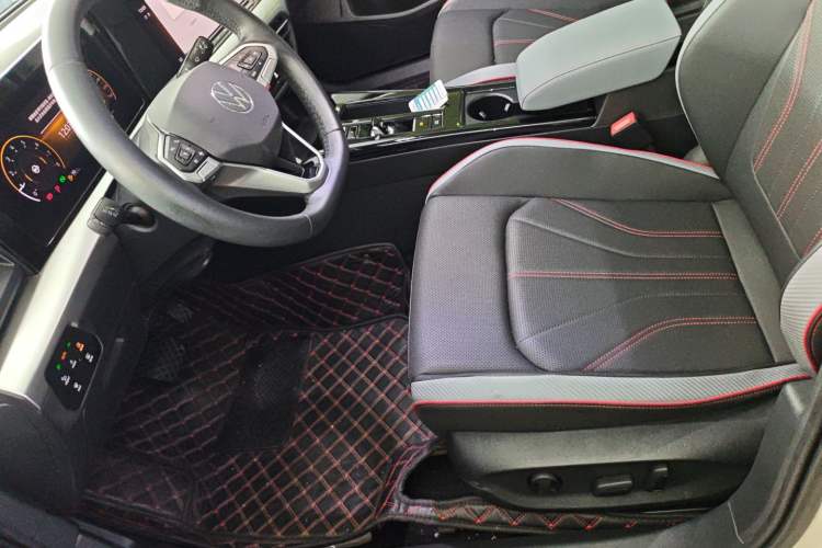 Used Volkswagen Lamando 2023 Lavida L 280TSI DSG Spicy Edition
