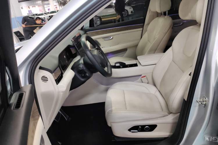 Used Hima AITO M5 2022 Extended-Range Four-Wheel Drive Flagship Edition
