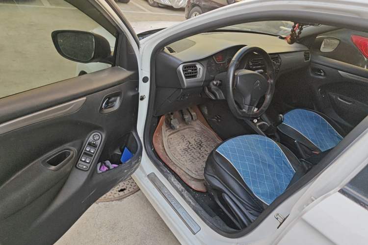 Used Citroen Elysee 2015 ZhiShang Edition 1.6L Manual Comfort Model