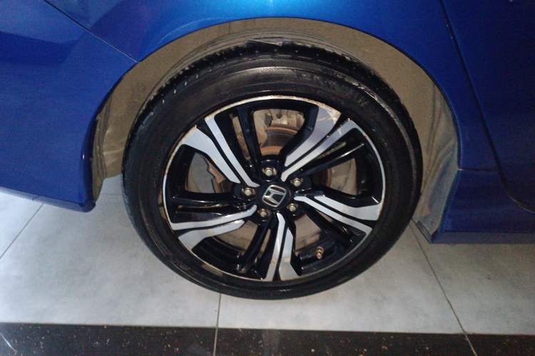 Used Honda Civic 2016 220TURBO CVT Prestige Edition
