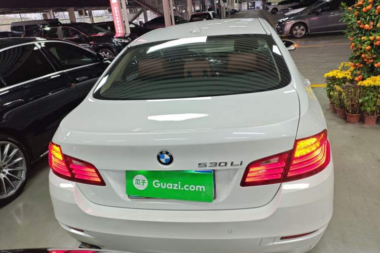 Used BMW 5 Series 2014 528Li Leading Model