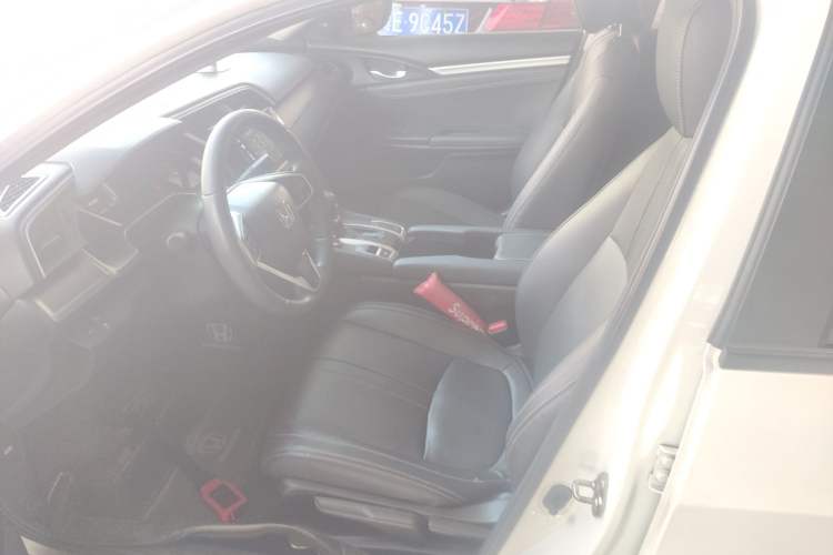 Used Honda Civic 2016 220TURBO CVT Luxury Edition
