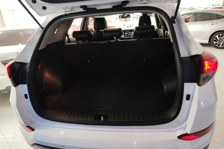 Used Hyundai Tucson 2015 1.6T Dual-Clutch Two-Wheel-Drive Smart Model
