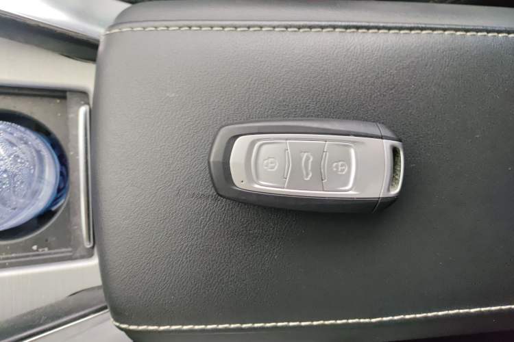 Used Geely Auto Emgrand X7 Sport 2016 1.8TD Automatic Smart Model
