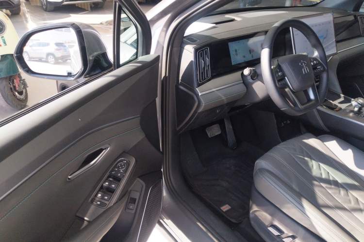 Used BYD Song L DM-i 2025 Intelligent Driving Version 160 km Beyond-Range Type