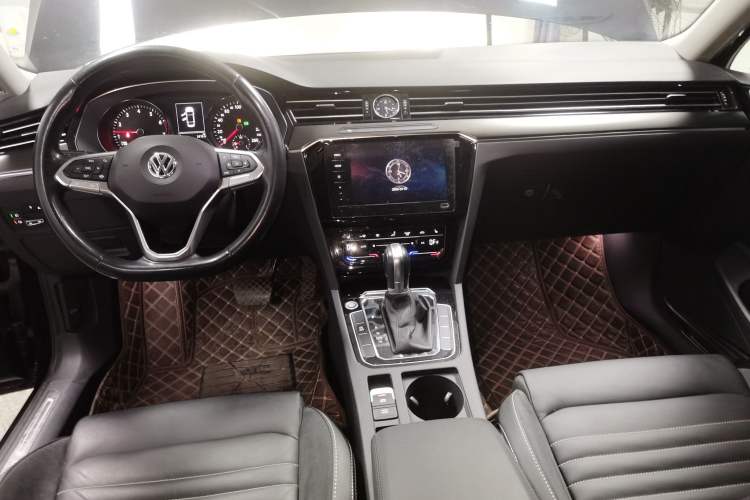 Used Volkswagen Magotan 2020 330TSI DSG Leading Model
