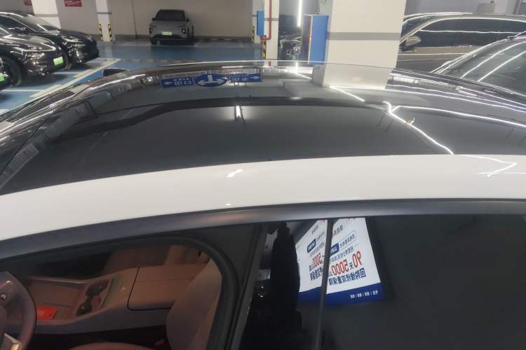 Used ONVO L60 2024 60 kWh Rear-Drive Version