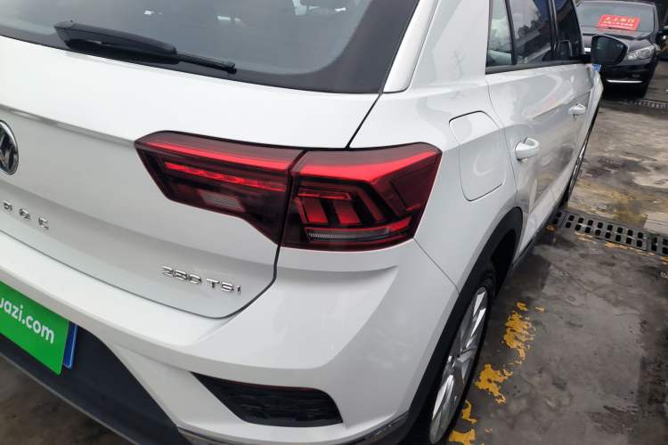 Used Volkswagen T-ROC 2020 280TSI DSG Two-Wheel-Drive Elite Version
