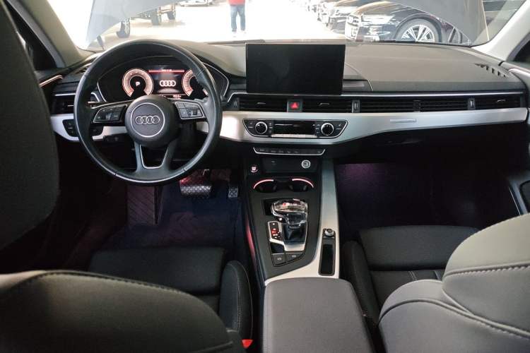 Used Audi A4L 2020 40 TFSI quattro Luxury Dynamic Model
