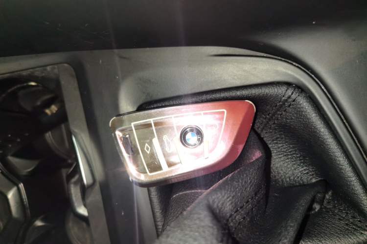 Used BMW X1 2016 sDrive18Li Premium Edition
