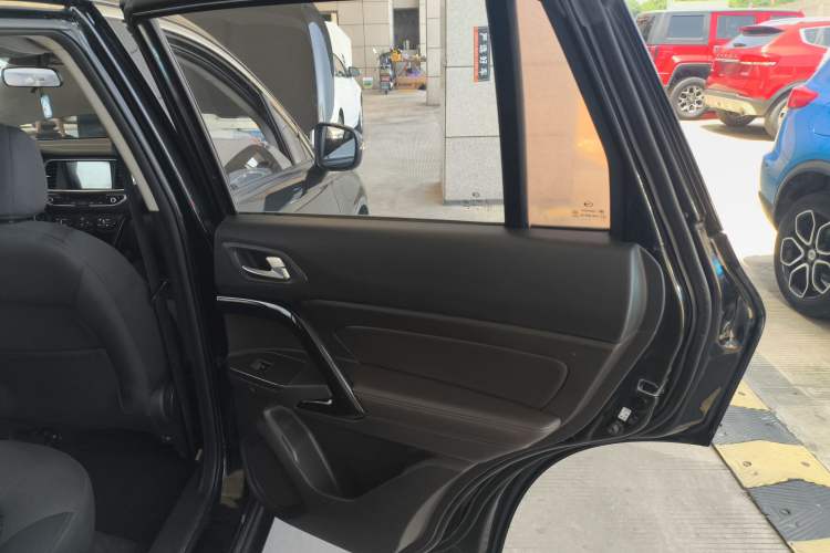 Used GAC Trumpchi GS4 2015 200T G-DCT Elite Edition
