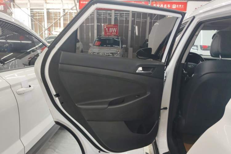 Used Hyundai Tucson 2015 1.6T Dual-Clutch Two-Wheel-Drive Smart Model
