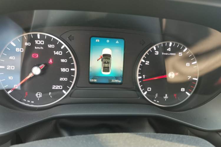 Used Roewe i5 2021 1.5L Manual Diamond Edition