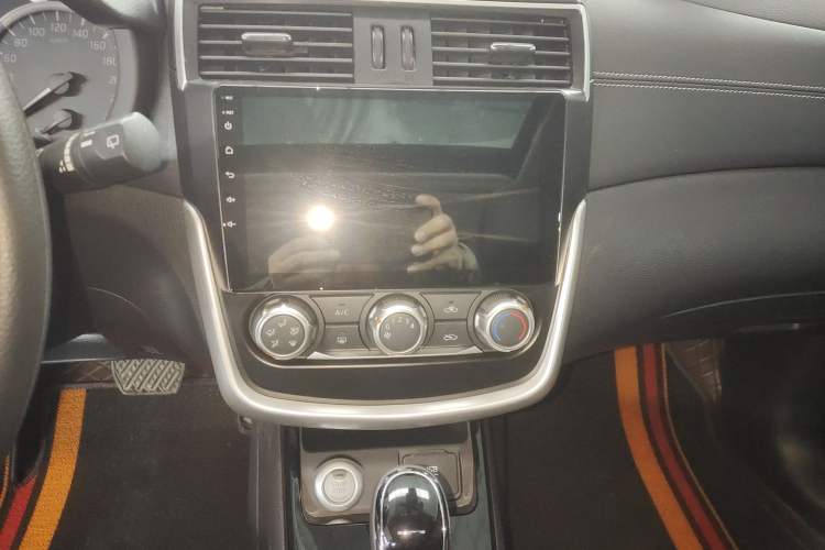 Used Nissan Tiida 2016 1.6L CVT Smart Drive Edition
