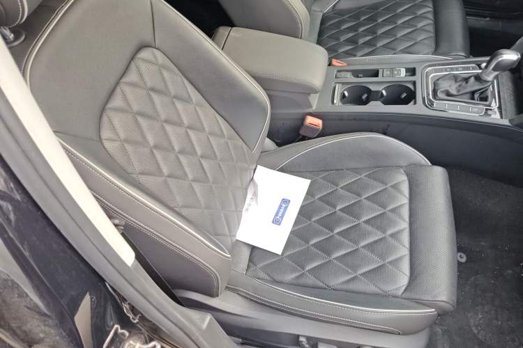 Used Volkswagen Magotan GTE Plug-in Hybrid 2022 GTE Luxury Model
