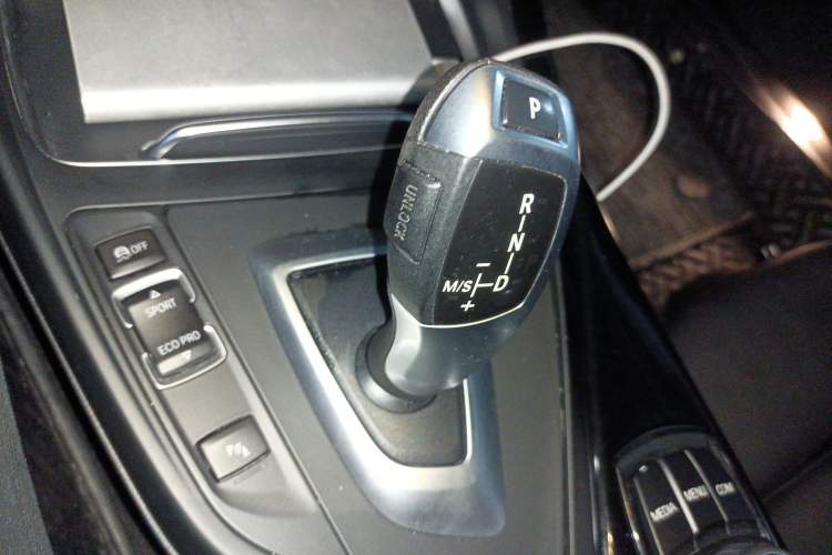 Used BMW 2 Series 2019 225i Convertible Coupe Sports Design Package
