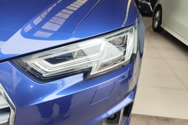 Used Audi A4L 2019 40 TFSI Fashion Version China V
