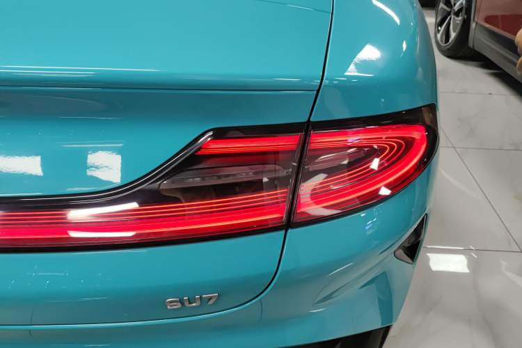 Used  SU7 2024 Rear-Drive Ultra-Long Range Advanced Pro-Level Intelligent Driving Version
