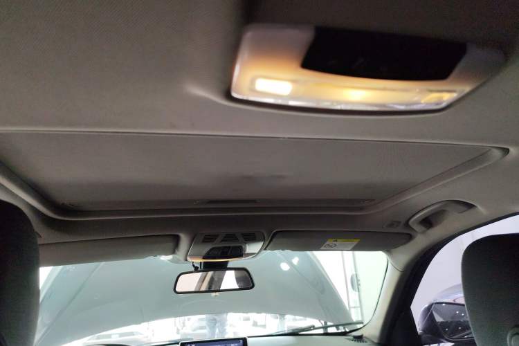 Used BMW 3 Series 2017 318i Fashion Model
