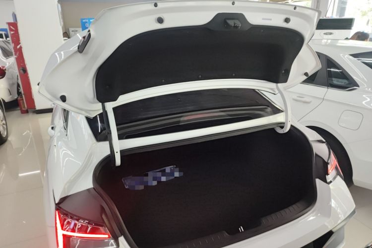 Used Hyundai Elantra 2023 1.5L CVT LUX Prestige Edition