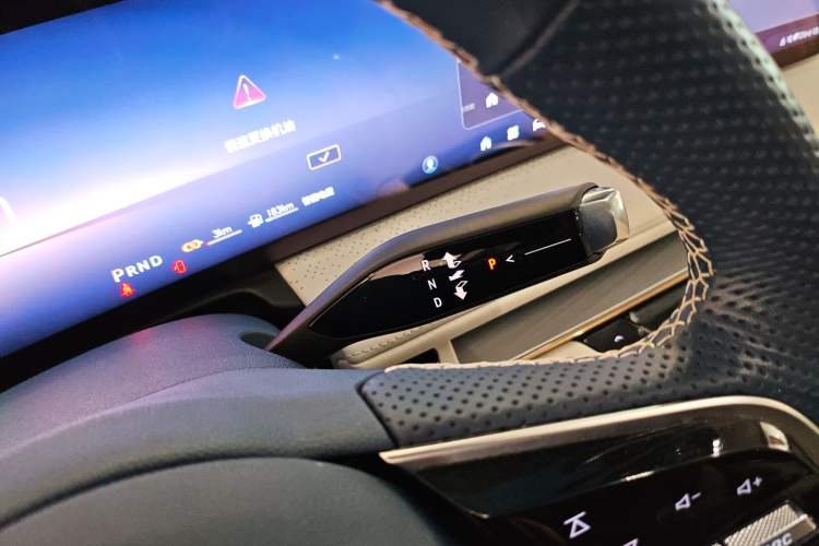 Used Buick GL8 New Energy 2024 Lu Zun Luxury Edition 7-Seater
