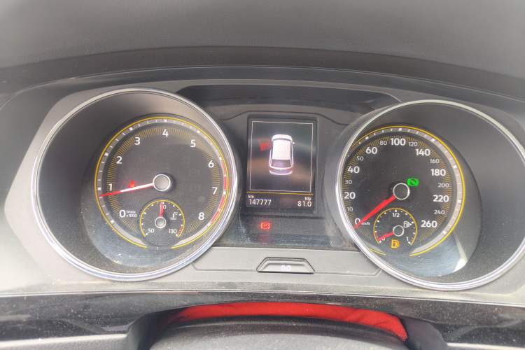 Used Volkswagen Tiguan L 2020 330TSI Automatic Two-Wheel Drive Panoramic Comfort Edition China VI Standard
