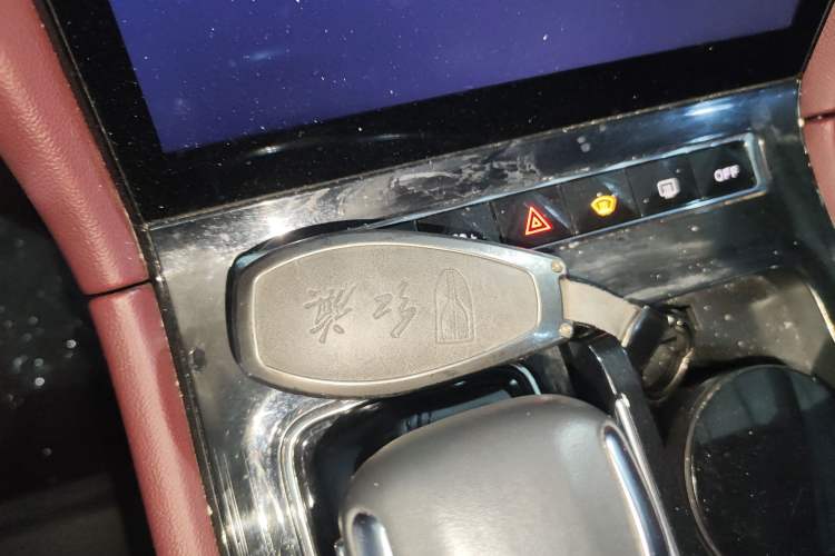 Used Hongqi H5 2024 1.5T DCT Smart Connect Flagship Edition
