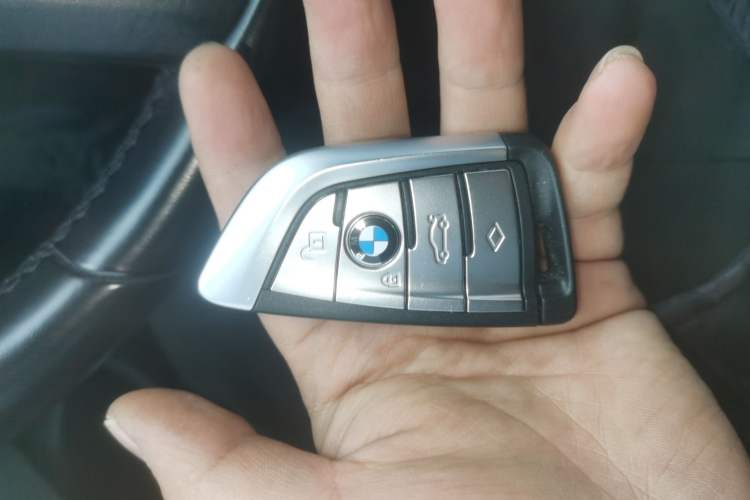 Used BMW 5 Series 2021 Facelifted 530Li Leading Edition M Sport Package